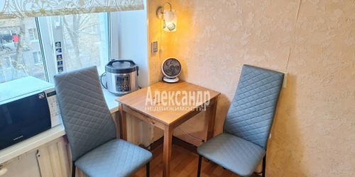 2-комн квартира Пушкин г., Ленинградская ул. ,  д. 53