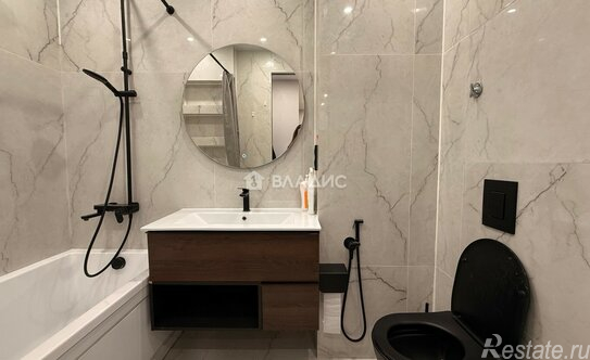 Продажа 3-комн квартиры на вторичном рынке пр-кт Куприна,  д. 36,  к. 2