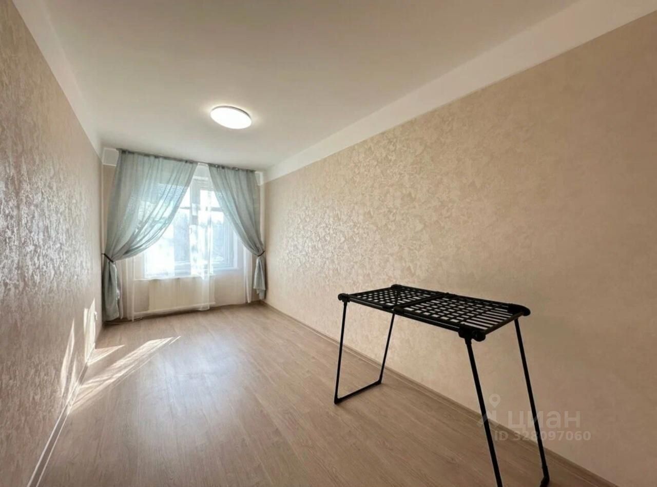 Продажа 2-комн квартиры на вторичном рынке Кубинская улица, 52