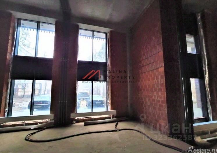 Продажа торгового помещения Одинцово г, Можайское ш,  д. 100А