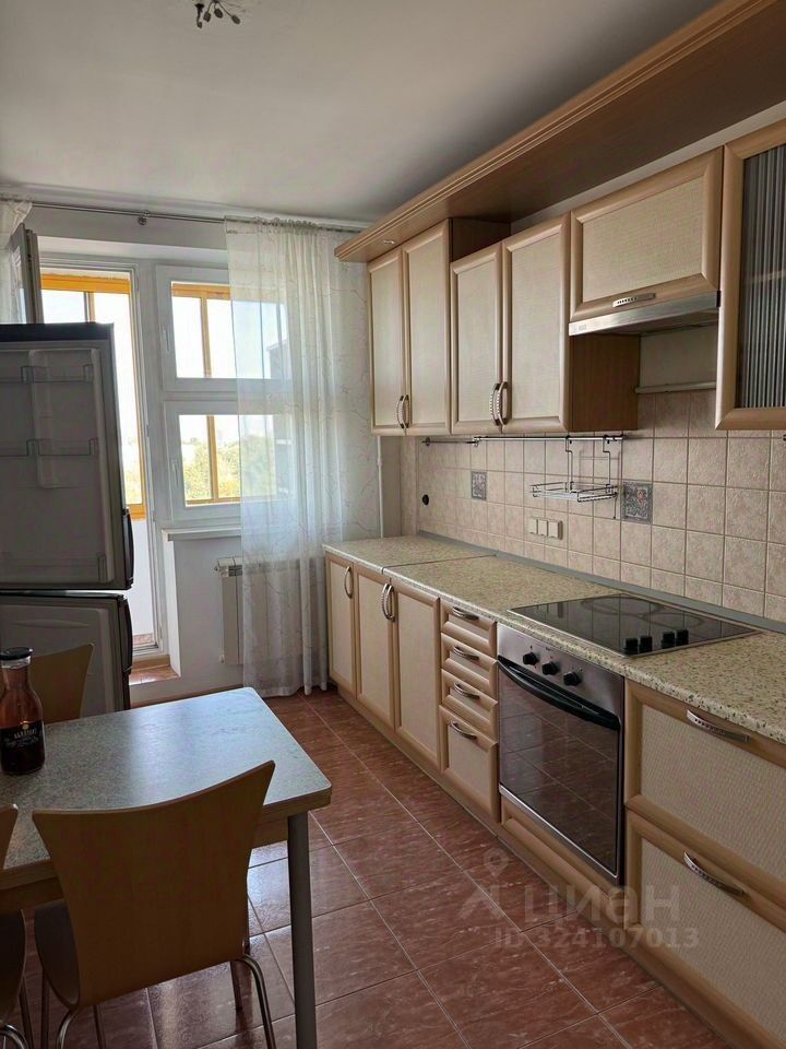 Продажа 3-комн квартиры на вторичном рынке улица Дмитрия Ульянова, 36