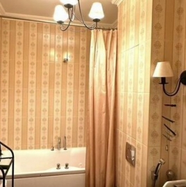 Продажа 2-комн квартиры на вторичном рынке Десятинная М. ул,  д. 16