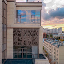 Продажа 5-комн квартиры на вторичном рынке Рощинская 2-я ул,  д. 1