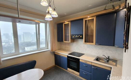 Продажа 3-комн квартиры на вторичном рынке Новопеределкинская улица,  д. 12 к1