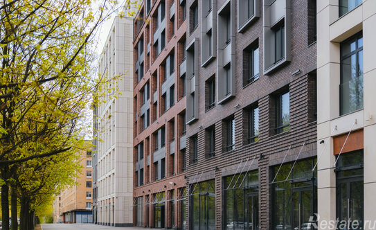 Продажа 2-комн квартиры на вторичном рынке улица Стахановцев,  д. 1 с1