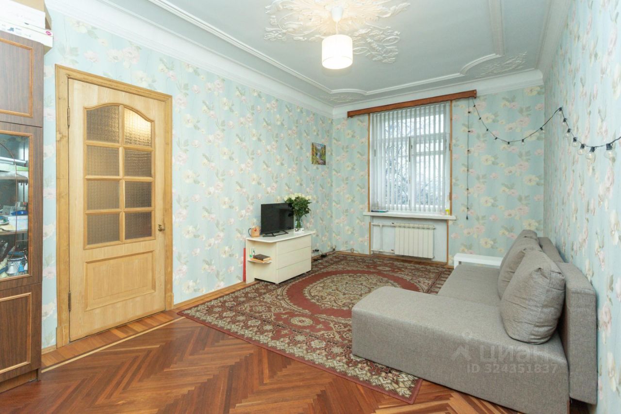 Продажа 4-комн квартиры на вторичном рынке Таллинская улица, 12/18