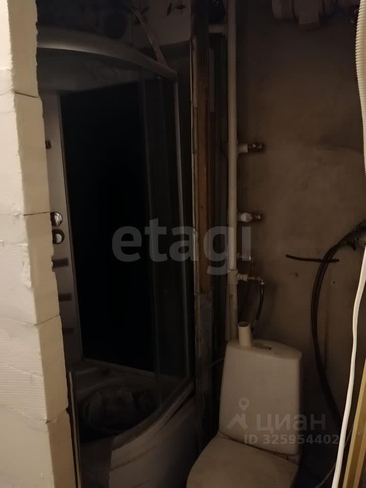 Продажа 2-комн квартиры на вторичном рынке Алтайская улица, 26