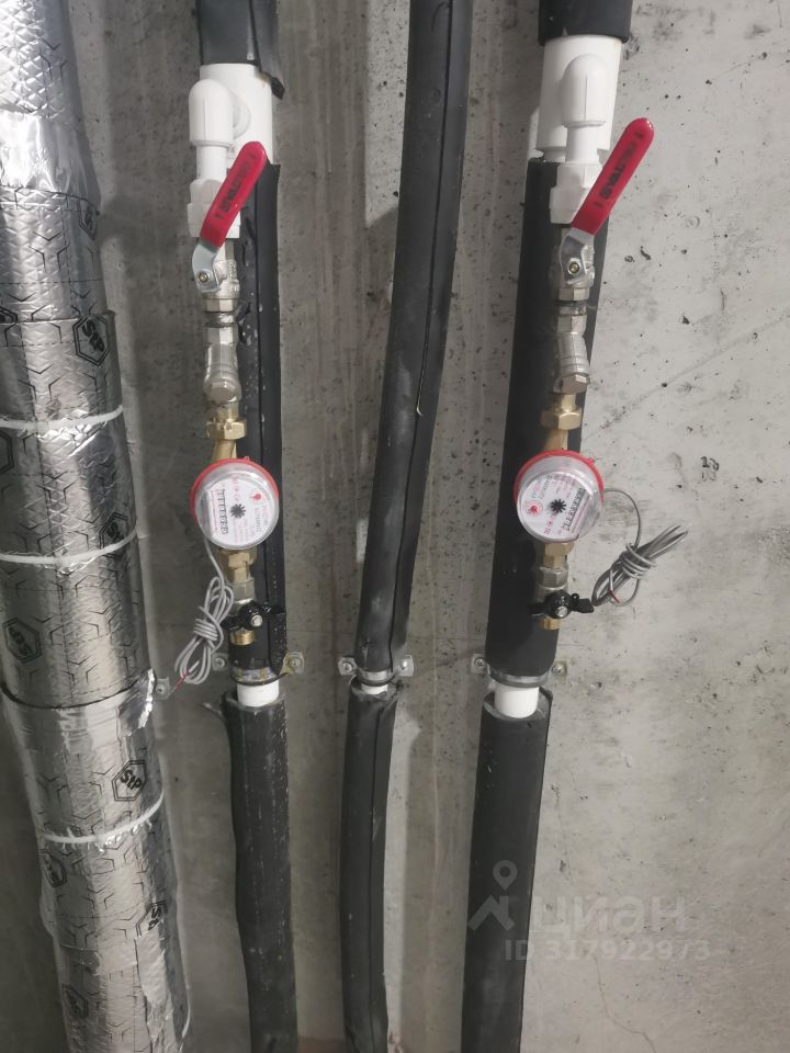 Продажа 3-комн квартиры на вторичном рынке д. Янино-2, улица Рябиновая, 8к1