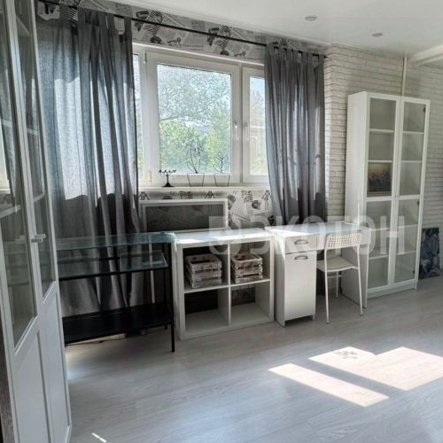 4-комн квартира проспект Ветеранов, 99