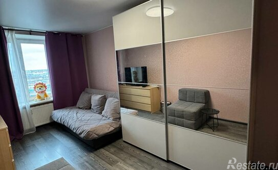 Продажа 1-комн квартиры на вторичном рынке Екатерининский пр-кт,  д. 2