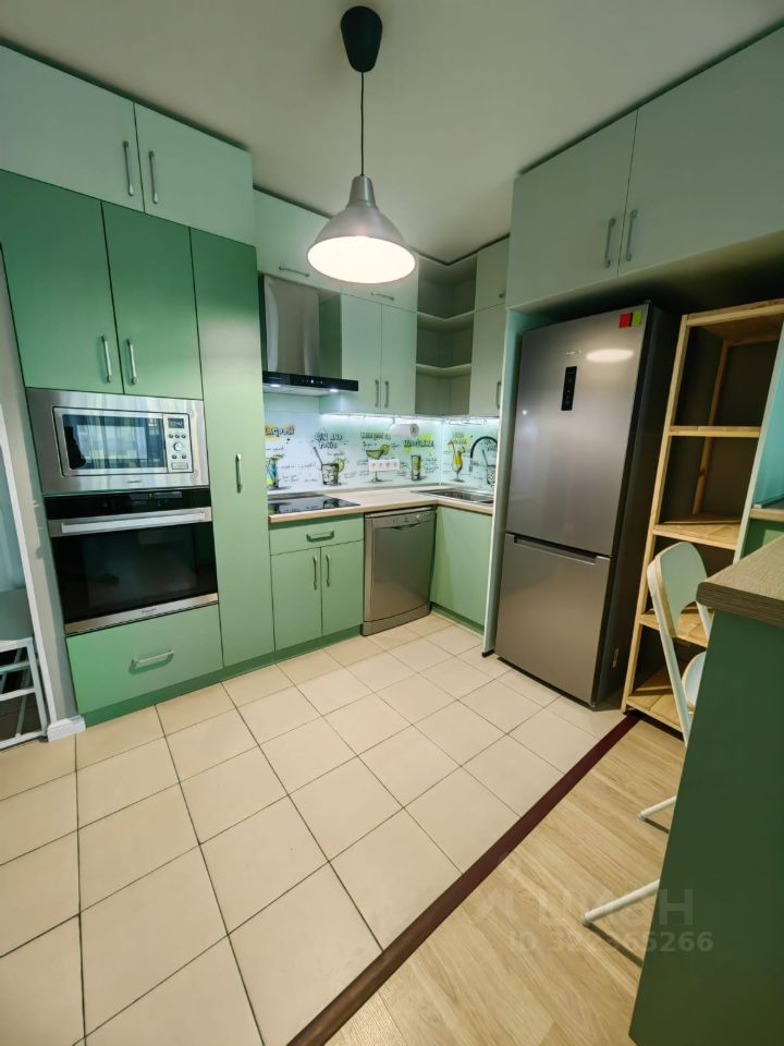 Аренда 1-комн квартиры на вторичном рынке улица Саларьевская, 10к1