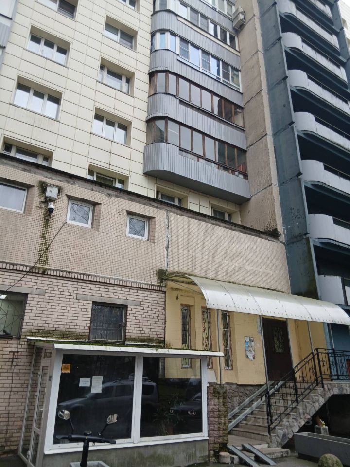 Продажа 2-комн квартиры на вторичном рынке Индустриальный проспект, 26/24