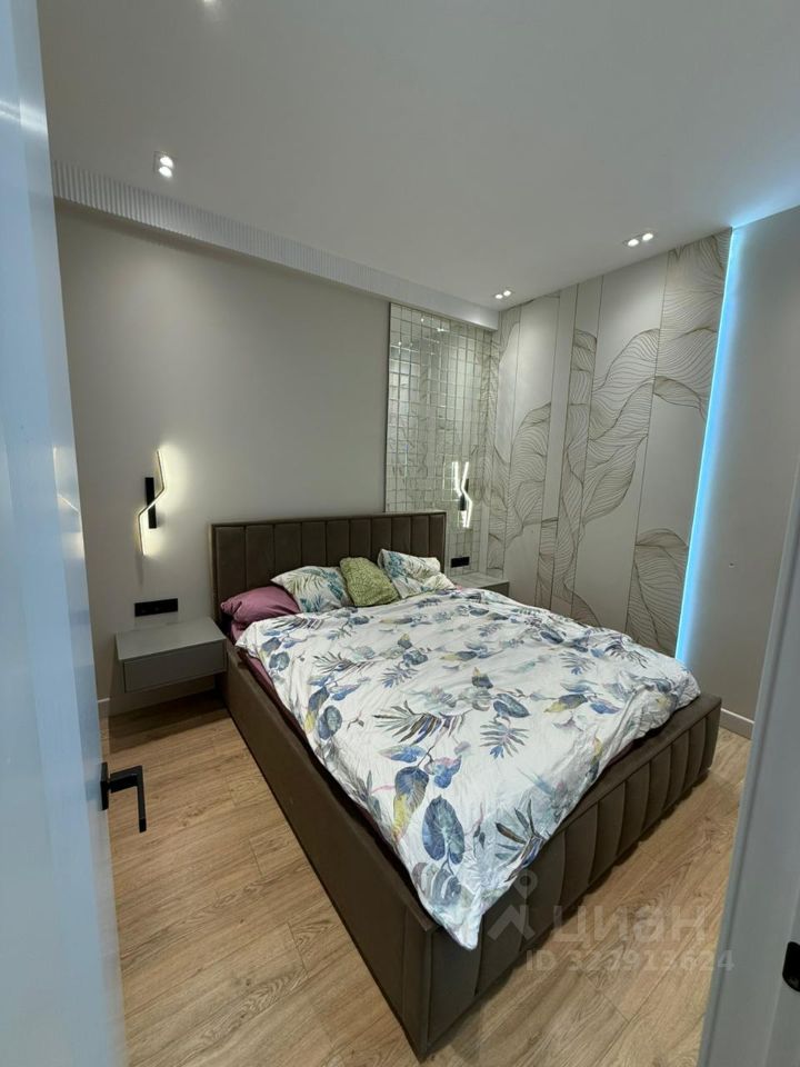 Продажа 2-комн квартиры на вторичном рынке улица Авиаконструктора Сухого, 2к1