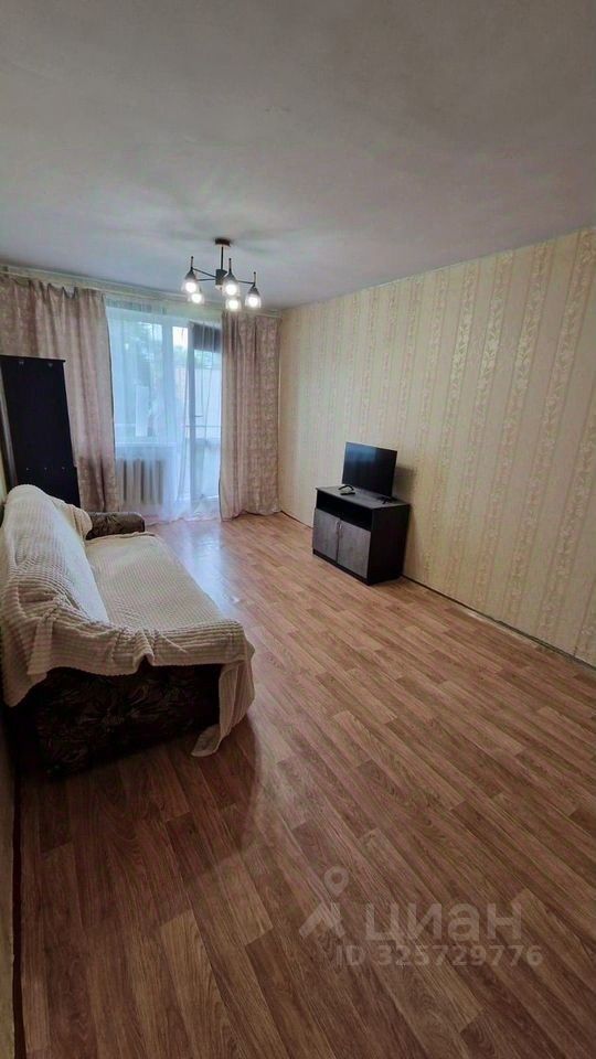 Аренда 1-комн квартиры на вторичном рынке пос. Глебычево, улица Мира, 4