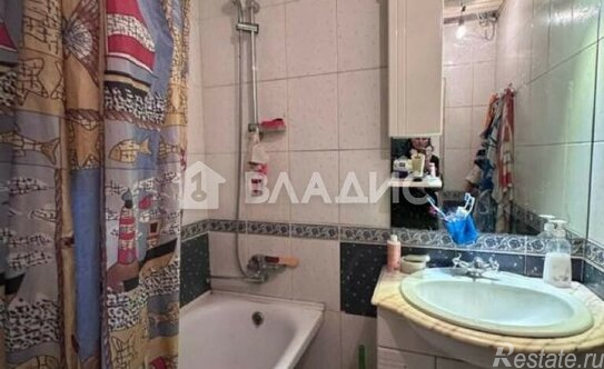 Продажа 4-комн квартиры на вторичном рынке улица Академика Анохина,  д. 6 к4