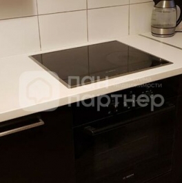 Продажа 1-комн квартиры на вторичном рынке Учительская улица,  д. 18 к1