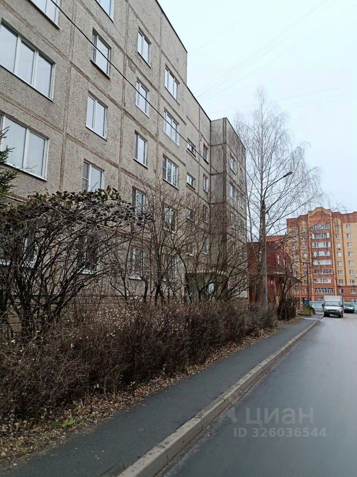 Аренда 1-комн квартиры на вторичном рынке 6-й мкр,  д. 8