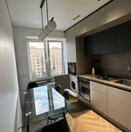 Аренда 2-комн квартиры на вторичном рынке Смоленская улица,  д. 10