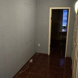 Продажа 3-комн квартиры на вторичном рынке ул Интернациональная,  д. 8