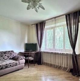 Продажа 2-комн квартиры на вторичном рынке Хамовнический Вал ул,  д. 10