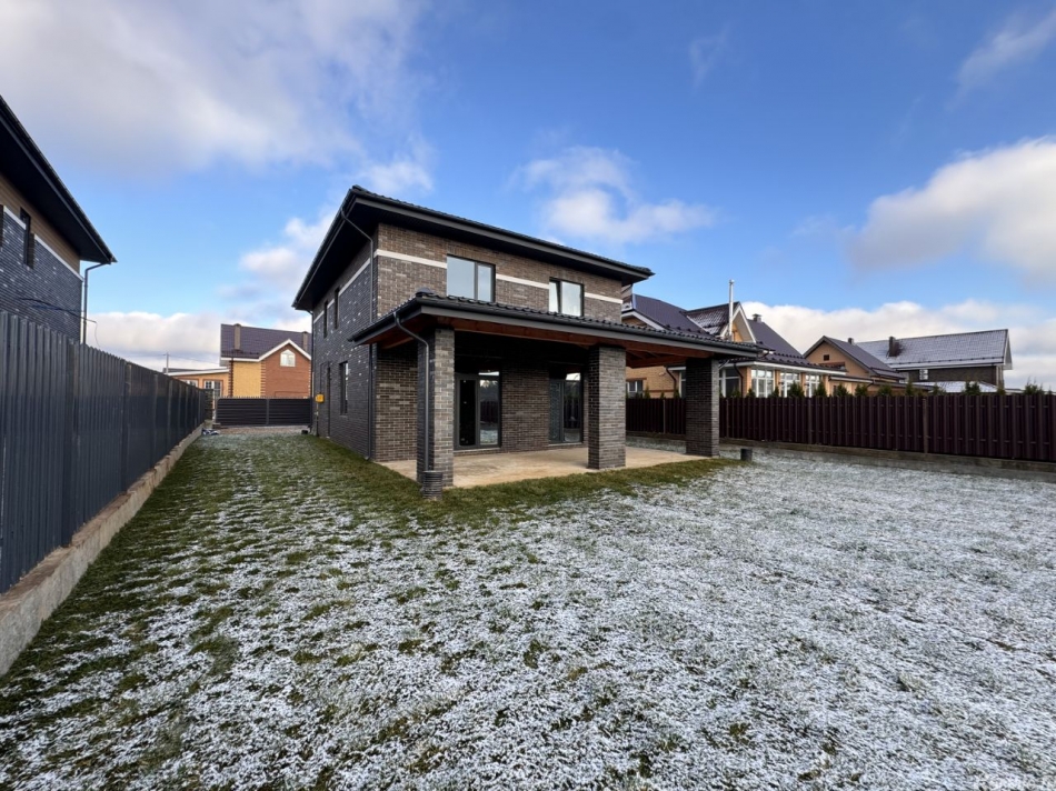 Продажа дома Шолохово, ул Кустодиева,  д. 27