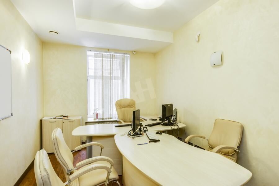 Продажа отдельного здания Петровский пер,  д. 5