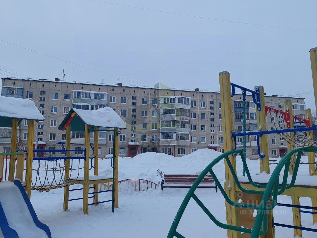 Продажа 3-комн квартиры на вторичном рынке пос. Дубовая Роща, улица Новая, 1