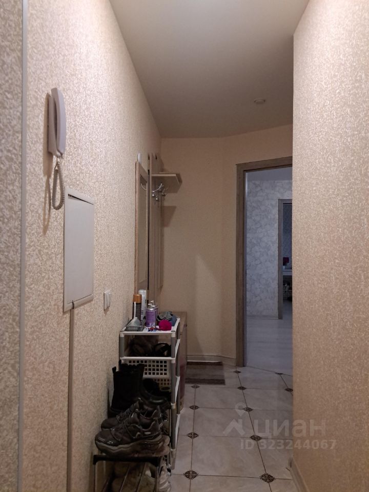 Продажа 2-комн квартиры на вторичном рынке пос. Шушары, Ленсоветовский тер., 4