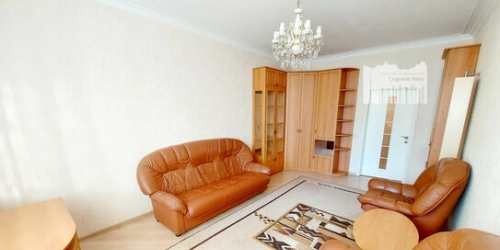 2-комн квартира улица Академика Комарова,  д. 18