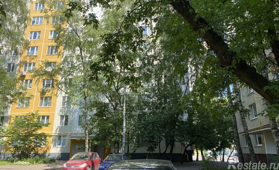 Продажа 2-комн квартиры на вторичном рынке улица Старый Гай,  д. 14