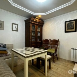 Аренда 3-комн квартиры на вторичном рынке 60-летия Октября пр-кт,  д. 5,  к. 1