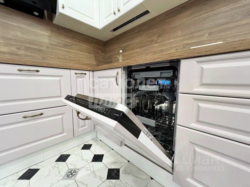 Продажа 3-комн квартиры на вторичном рынке Клин, улица Чайковского, 105к2
