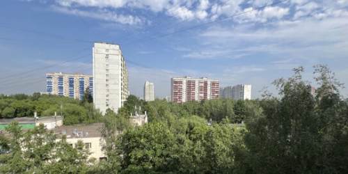 3-комн квартира Днепропетровская улица,  д. 25