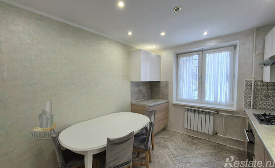 Продажа 4-комн квартиры на вторичном рынке Балашиха г, Звездная ул,  д. 4