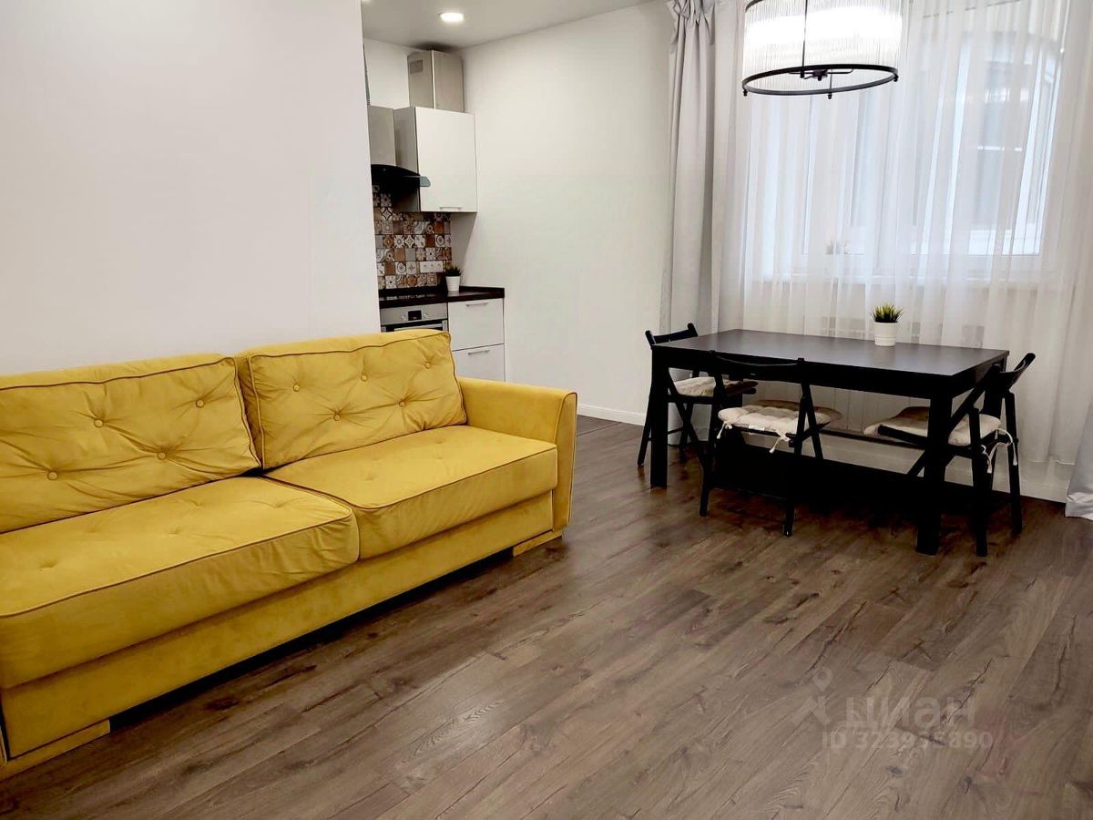 Аренда 2-комн квартиры на вторичном рынке Балашиха, улица Строителей, 3