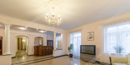 5-комн квартира Пушкин г., Дворцовая ул., 5