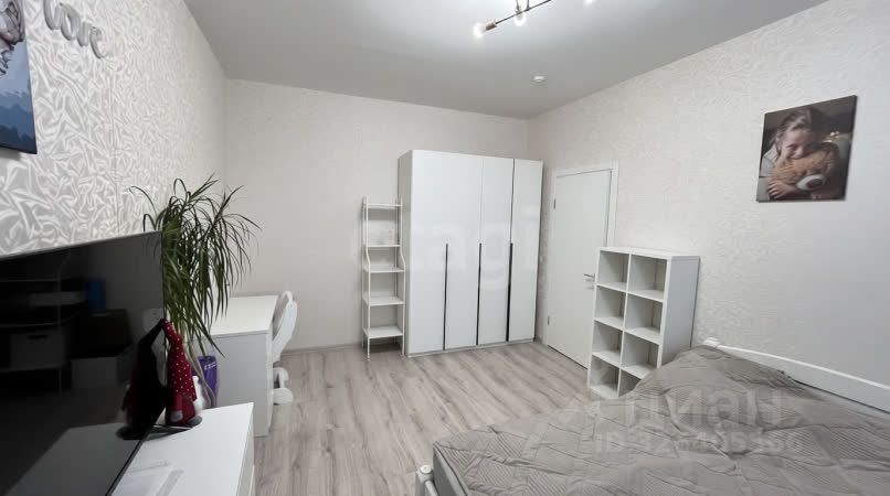 Продажа 3-комн квартиры на вторичном рынке Кириши, Волховская набережная, 48