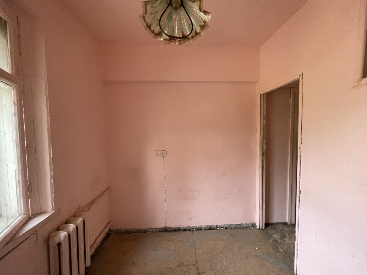 Продажа 2-комн квартиры на вторичном рынке Ярославская улица, 5