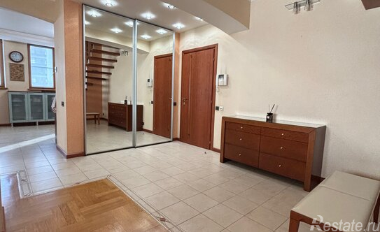 Продажа 4-комн квартиры на вторичном рынке ул Кржижановского,  д. 23,  к. 4