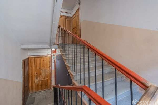 Продажа 2-комн квартиры на вторичном рынке Среднегаванский пр-кт,  д. 10