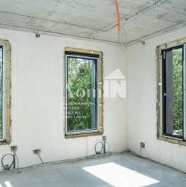 Продажа 3-комн квартиры на вторичном рынке улица Стахановцев,  д. 1 с1