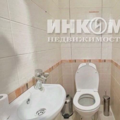 2-комн квартира Нахабино пгт, улица Чкалова,  д. 7