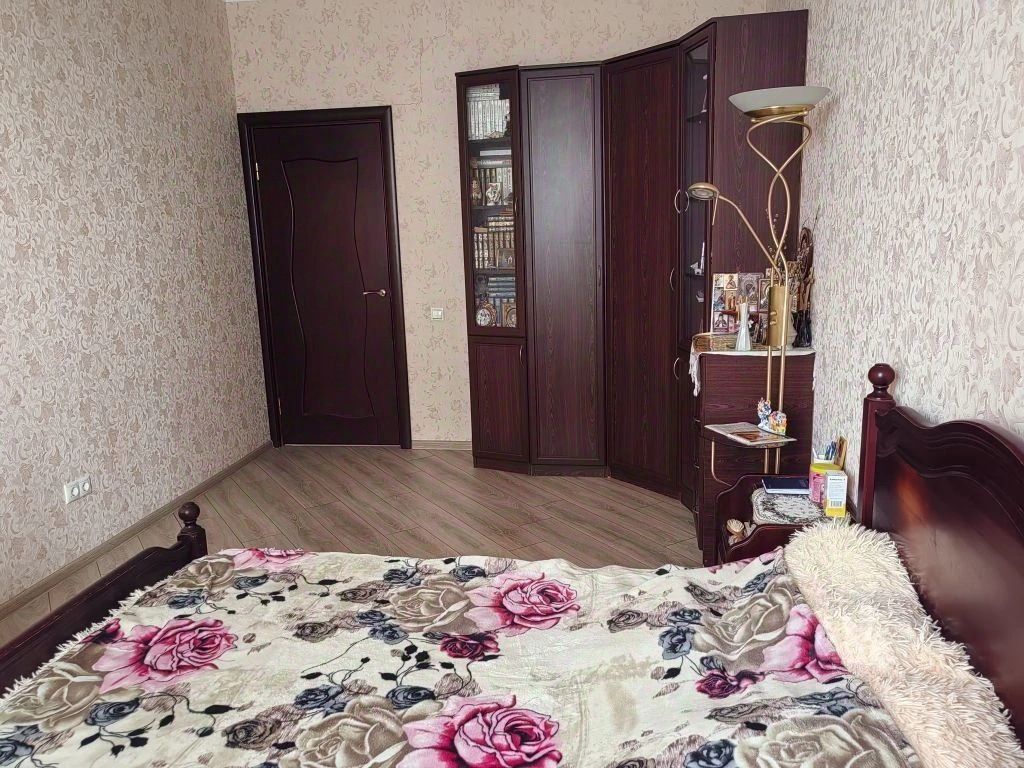 Продажа 3-комн квартиры на вторичном рынке Выборгское шоссе, 15