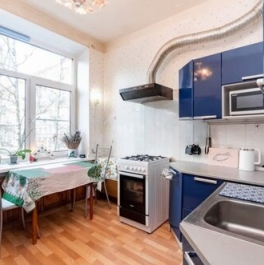 Продажа 2-комн квартиры на вторичном рынке ул Ленсовета,  д. 17