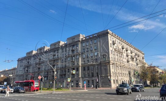 Продажа 3-комн квартиры на вторичном рынке Московский пр-кт,  д. 186