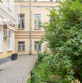 Продажа 2-комн квартиры на вторичном рынке улица Рубинштейна,  д. 11