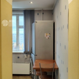 Продажа 2-комн квартиры на вторичном рынке улица Адмирала Лазарева,  д. 40