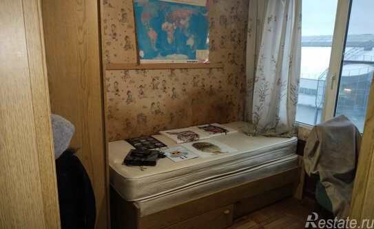 Продажа 3-комн квартиры на вторичном рынке Новаторов б-р