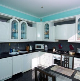 Продажа 3-комн квартиры на вторичном рынке Варшавская ул,  д. 32