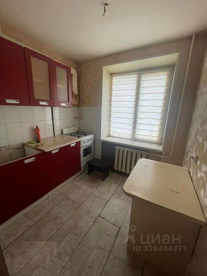 Продажа 3-комн квартиры на вторичном рынке пос. Парголово, улица Первого Мая, 91